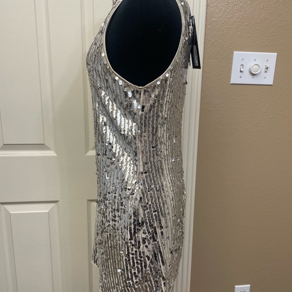 NWT!! Beautiful DO+BE sequin dress - Picture 4 of 9